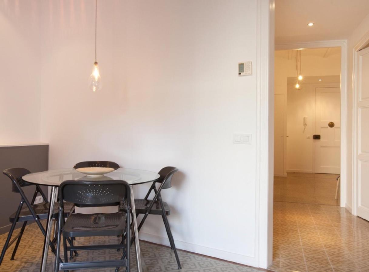 Napoles - Modernist Flat Close To Sagrada Familia — Photos 2